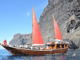 Shogun (Oriental Pirate-Style Boat) – 3